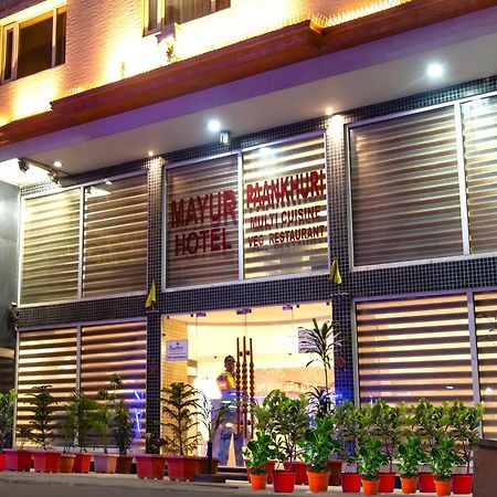 Mayur Hotel Nuova Delhi Esterno foto