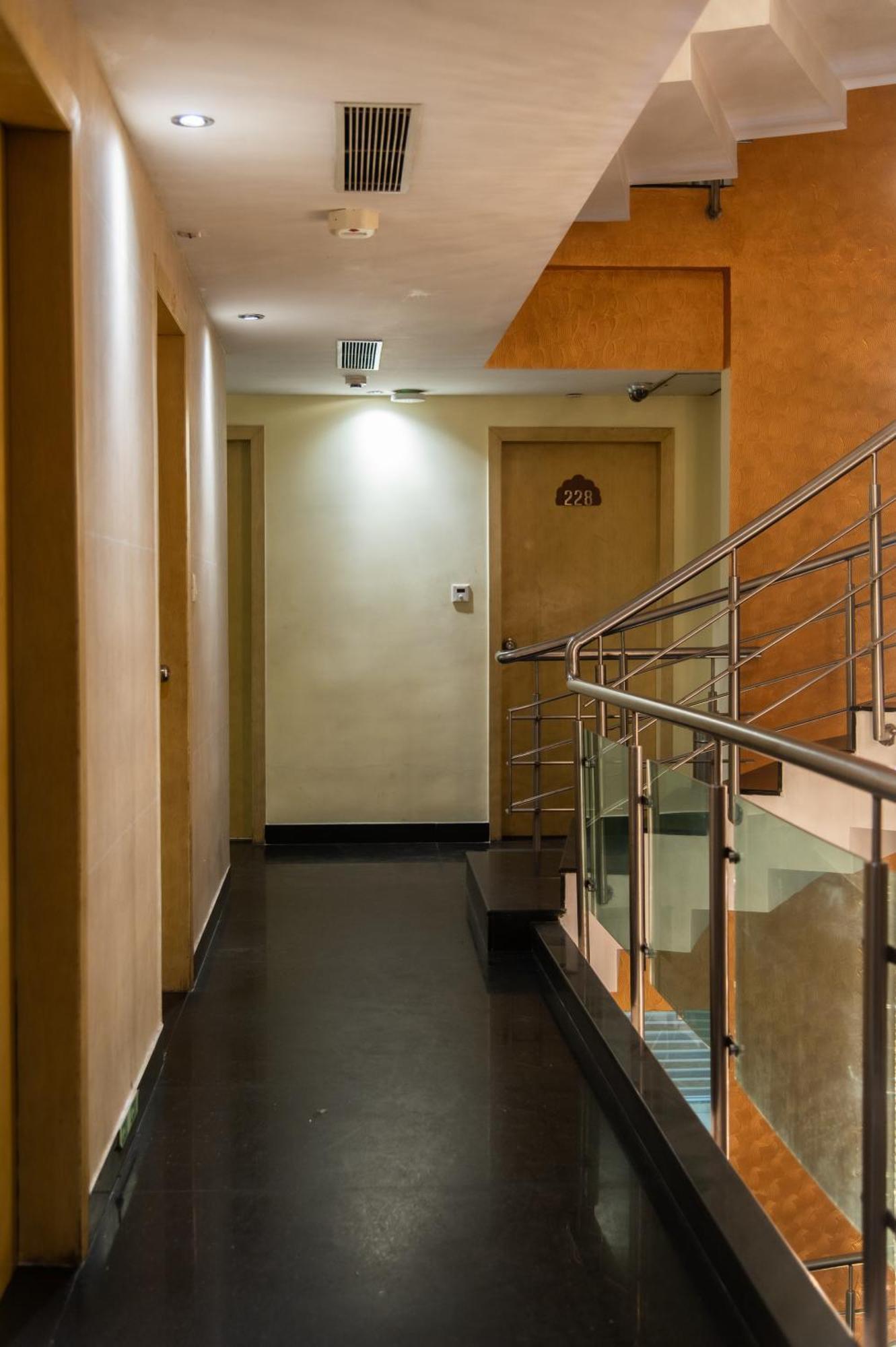 Mayur Hotel Nuova Delhi Esterno foto