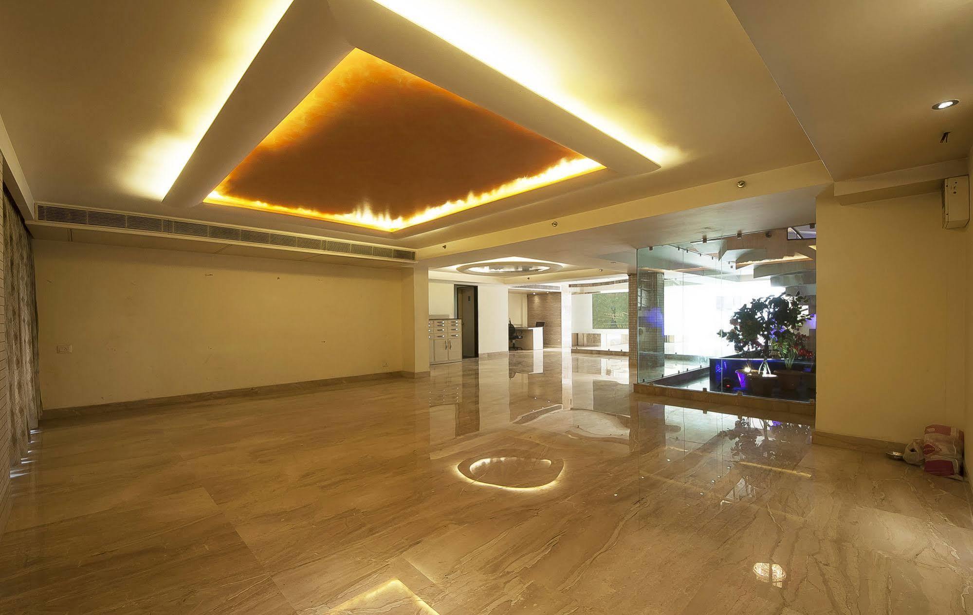 Mayur Hotel Nuova Delhi Esterno foto